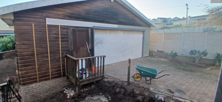 3 Bedroom Property for Sale in Dana Bay Western Cape